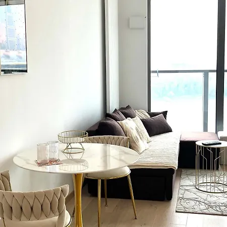 شقة Luxury Aparment In Eurovea Tower